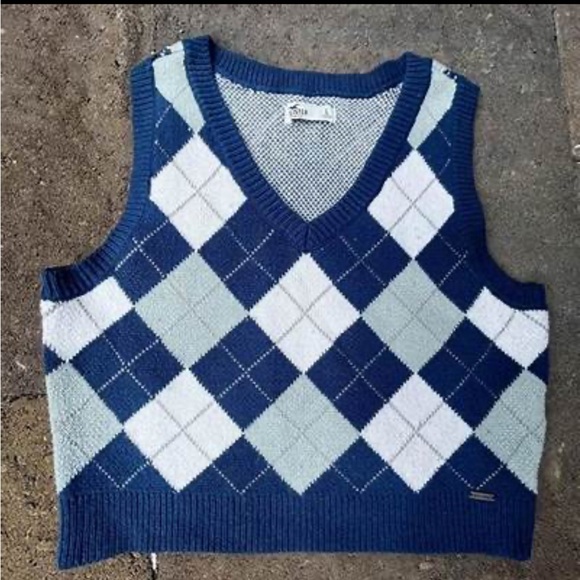 Hollister Argyle Sweater Vest - Picture 9 of 16